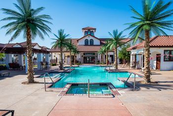 Year round spa/hot tub